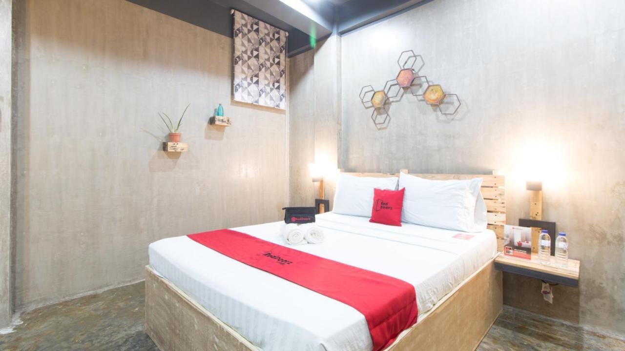 Reddoorz Plus @ Taft North Mandurriao Iloilo Esterno foto