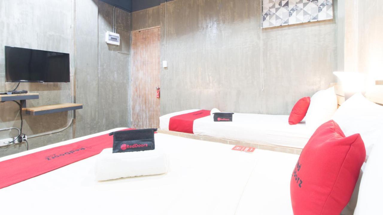 Reddoorz Plus @ Taft North Mandurriao Iloilo Esterno foto