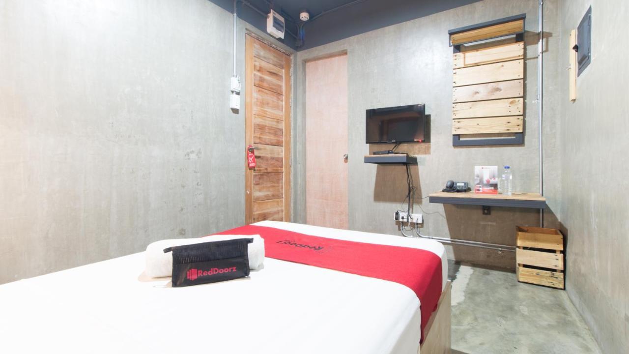 Reddoorz Plus @ Taft North Mandurriao Iloilo Esterno foto