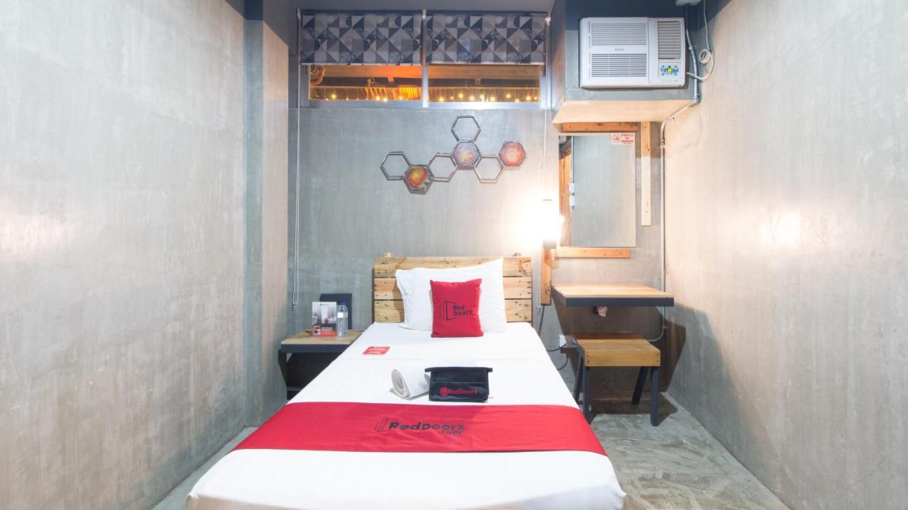 Reddoorz Plus @ Taft North Mandurriao Iloilo Esterno foto